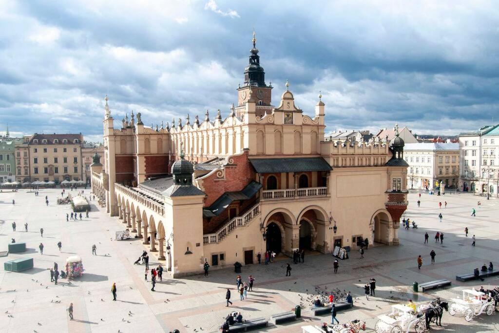 Pod Sloncem - Rynek Glowny كراكوفيا المظهر الخارجي الصورة